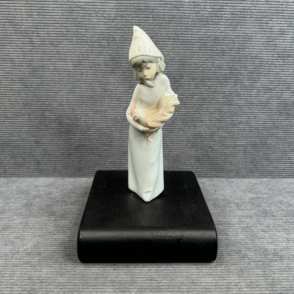 Lladro 4677 Girl With Rooster Porcelain Figurine Glossy Spain Vintage 8in